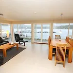 12 Person In Casa vacanze Jelsa