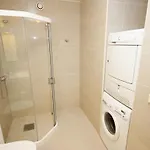 12 Person In Jelsa