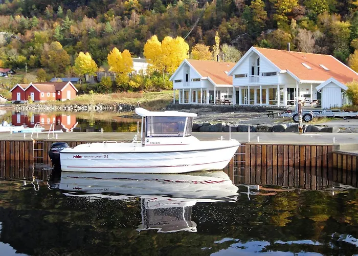 12 Person In Jelsa Holiday home *